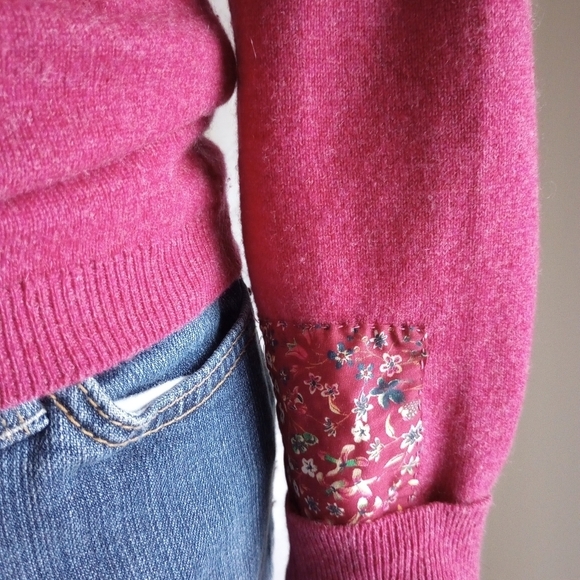 Up-Cycled Brora Scottish Cashmere Crewneck Sweater Dark Berry Pink - Picture 4 of 13